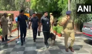 Delhi School Bomb Threat: बम की खबर के बाद अब तक Delhi Police के हाथ लगी ये जानकारी