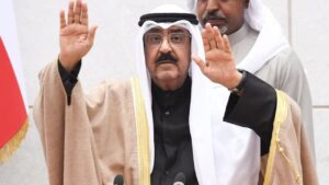 Kuwait Political Crisis : संसद भंग और संविधान सस्पेंड…इस अमीर मुस्लिम देश में एक शख्स ने ही पलट दी पूरी सत्ता