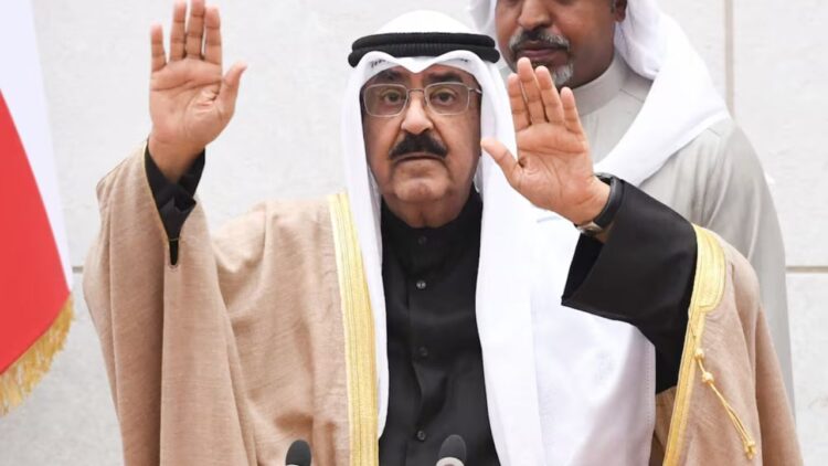 Kuwait Political Crisis : संसद भंग और संविधान सस्पेंड...इस अमीर मुस्लिम देश में एक शख्स ने ही पलट दी पूरी सत्ता 1 Kuwait Political Crisis : संसद भंग और संविधान सस्पेंड…इस अमीर मुस्लिम देश में एक शख्स ने ही पलट दी पूरी सत्ता
