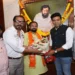 ठाणे लोकसभा सीट से शिवसेना का टिकट मिलने पर Naresh Mhaske ने आनंद दिघे को श्रद्धांजलि दी