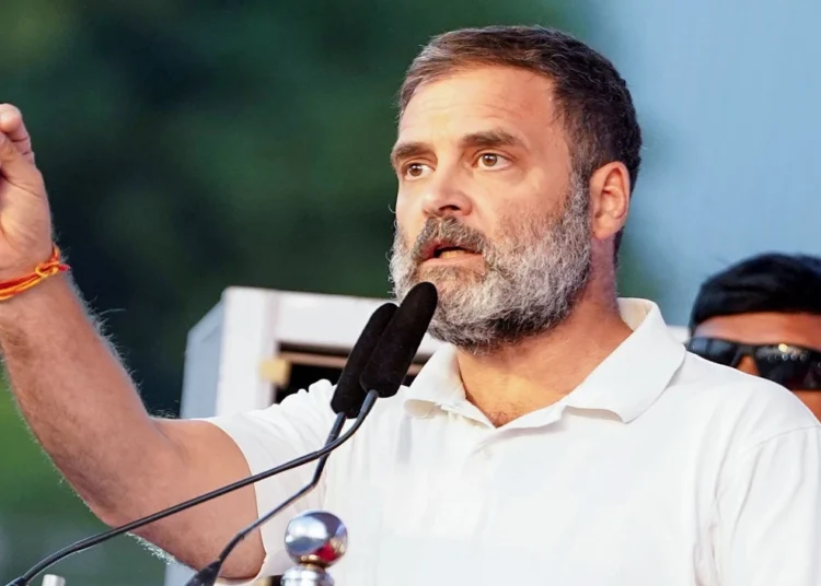 मेरे लिए अमेठी और रायबरेली अलग-अलग नहीं : Rahul Gandhi 1 मेरे लिए अमेठी और रायबरेली अलग-अलग नहीं : Rahul Gandhi