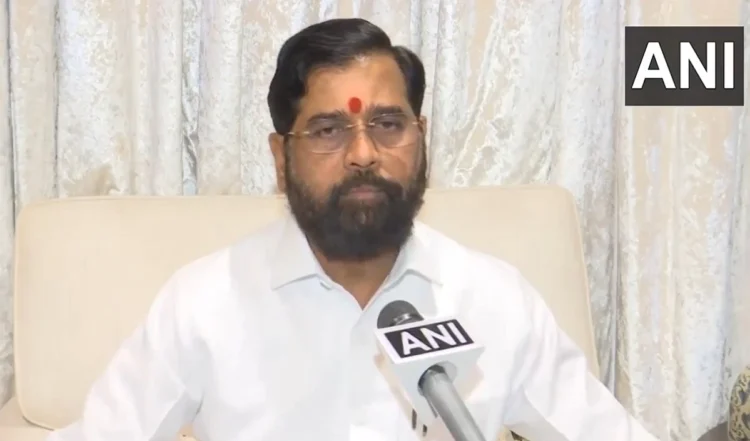 सीएम पद के लालच में अपने पिता की विचारधारा को बेच दिया, 1 सीएम पद के लालच में अपने पिता की विचारधारा को बेच दिया,