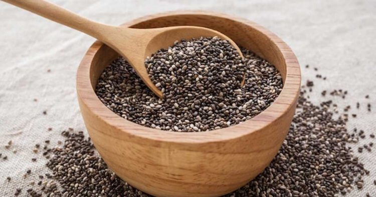 कई गुणों से भरपूर है ये चिया सीड्स, सेहत ही नहीं त्वचा के लिए भी है फायदेमंद