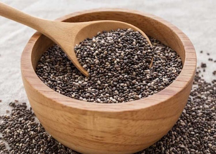 कई गुणों से भरपूर है ये चिया सीड्स, सेहत ही नहीं त्वचा के लिए भी है फायदेमंद