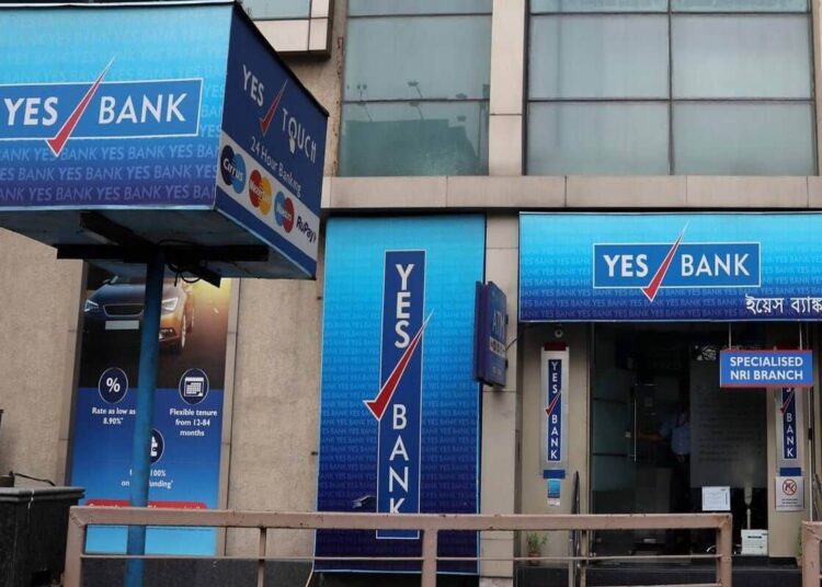 YES Bank Shares: लगातार 5 दिनों से गिर रहा यस बैंक का शेयर, 15% से अधिक टूट चुका भाव