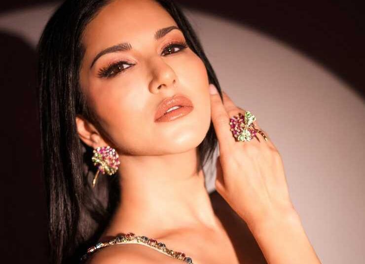 कोटेशन गैंग के साथ सनी लियोनी दिखाएंगी पैन इंडिया स्टार के रूप में अपनी अभिनय क्षमता 1 कोटेशन गैंग के साथ सनी लियोनी दिखाएंगी पैन इंडिया स्टार के रूप में अपनी अभिनय क्षमता