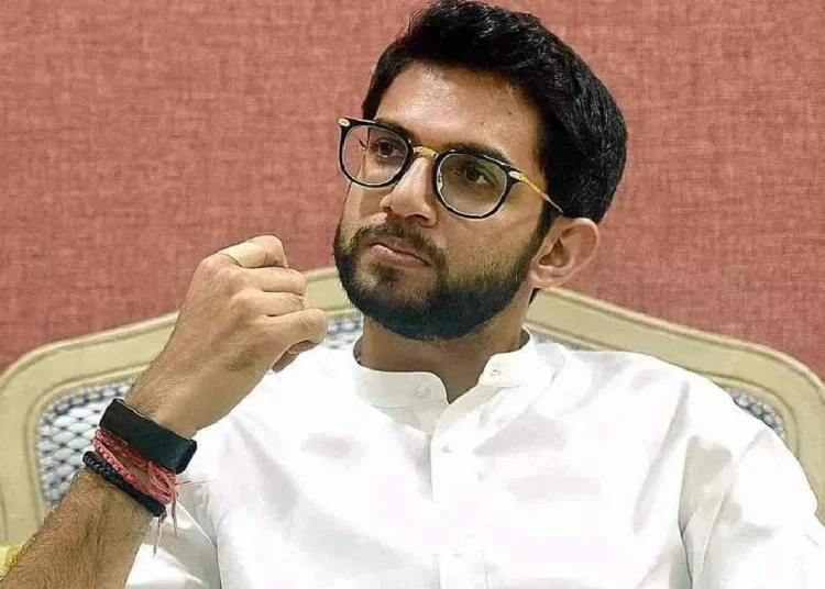 महाराष्ट्र में अब ठाकरे परिवार में चाचा-भतीजा की जंग, आदित्य के खिलाफ उतारेंगे राज ठाकरे, जानें तैयारी 1 Aditya Thakre