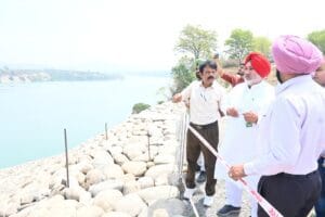 Chetan Singh Jouramajra inspects Shahpurkandi Dam Project