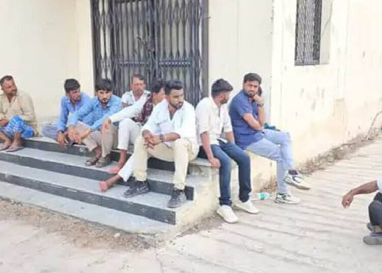 मां ने अपने हाथों से 2 बच्चों को दी खतरनाक मौत, फिर खुद भी नहीं रह सकी जिंदा