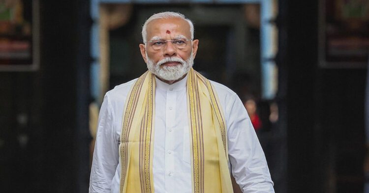 पीएम मोदी आवास पर टी पार्टी में शामिल नेता आज शाम ले सकते हैं मंत्री पद की शपथ 1 पीएम मोदी आवास पर टी पार्टी में शामिल नेता आज शाम ले सकते हैं मंत्री पद की शपथ