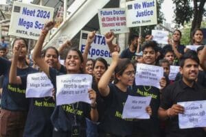 NEET पेपर लीक मामला