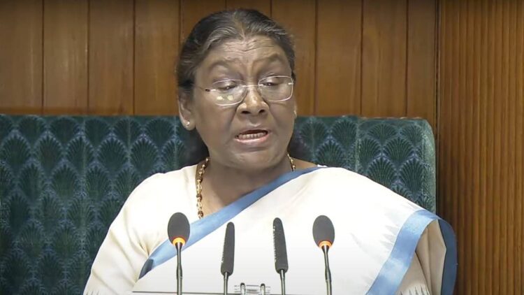 ग्रोथ से पेपर लीक तक...मोदी 3.0 का क्या है रोडमैप? राष्ट्रपति के अभिभाषण की बड़ी बातों के जरिए समझिए 1 ग्रोथ से पेपर लीक तक…मोदी 3.0 का क्या है रोडमैप? राष्ट्रपति के अभिभाषण की बड़ी बातों के जरिए समझिए