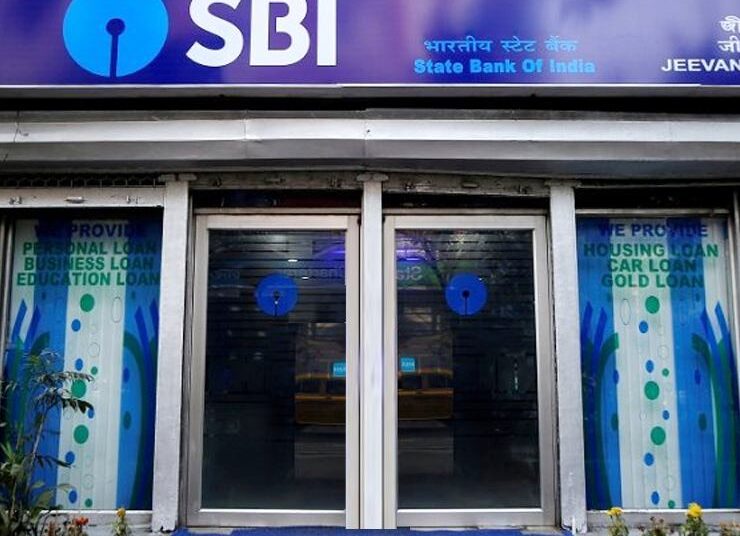 Amrit Varsha FD Scheme : क्या है SBI की 444 दिनों के लिए ‘अमृत वृष्टि’  FD स्कीम और कैसे मिलेगा फायदा