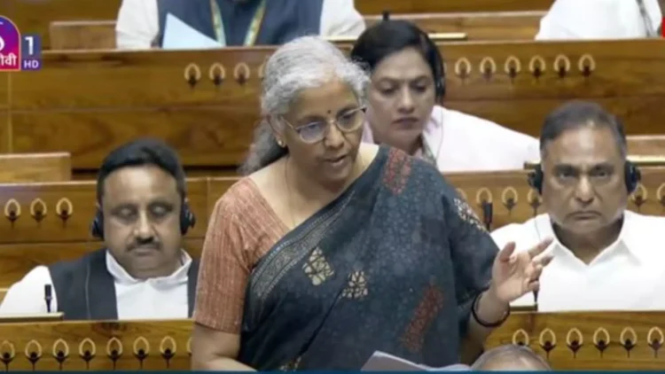 Economic Survey : देश की आर्थिक तरक्की में तेजी, लेकिन आर्थिक सर्वे में चिंता का भी जिक्र