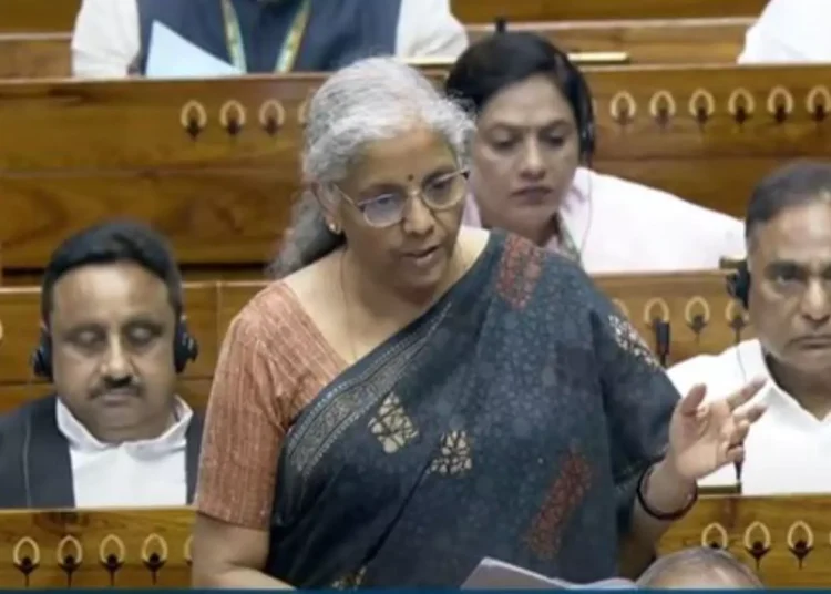 Economic Survey : देश की आर्थिक तरक्की में तेजी, लेकिन आर्थिक सर्वे में चिंता का भी जिक्र