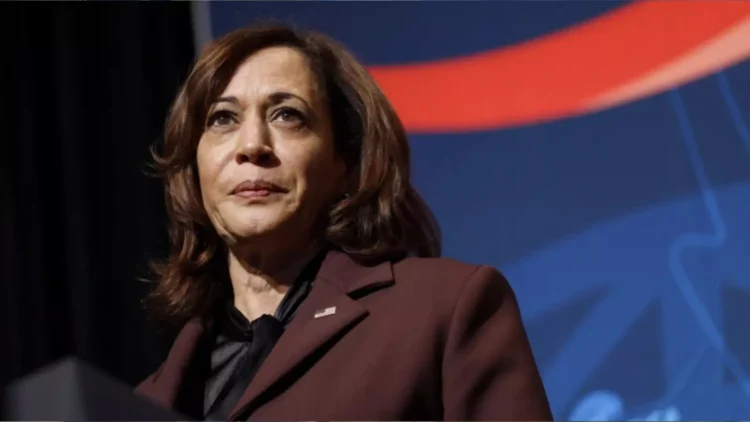 'जो कहना है सीधे मुंह पर बोलो', स्विंग स्टेट में हैरिस-ट्रंप में मुकाबला कड़ा 1 ‘जो कहना है सीधे मुंह पर बोलो’, स्विंग स्टेट में हैरिस-ट्रंप में मुकाबला कड़ा