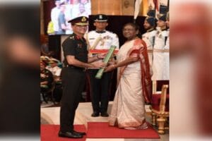 32 दांतों के साथ पैदा हुई बच्ची