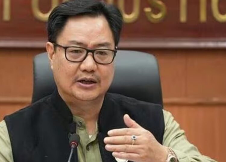 केंद्रीय बजट पर चर्चा के दौरान विपक्ष कर रहा राजनीति: रिजिजू