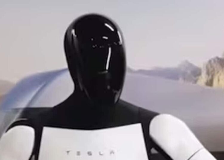 Shocking: काम का इतना प्रेशर, रोबोट भी हो गया परेशान, सीढ़ी से…