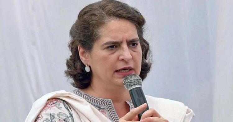 राष्ट्रपति भवन के ‘दरबार हॉल’ का नाम बदलने पर Priyanka Gandhi का सरकार पर कटाक्ष