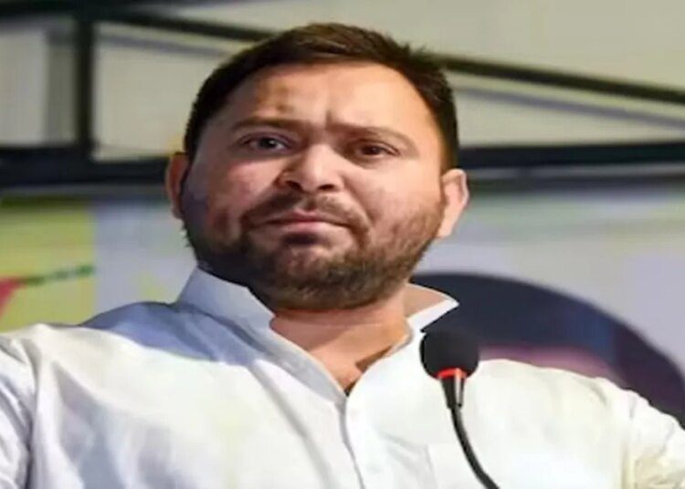 दुनियाभर में Nitish Kumar के जैसा कमजोर मुख्यमंत्री कोई नहीं