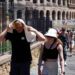 Italy Heatwave: इटली में भीषण लू से परेशान लोग, स्वास्थ्य मंत्रालय ने…