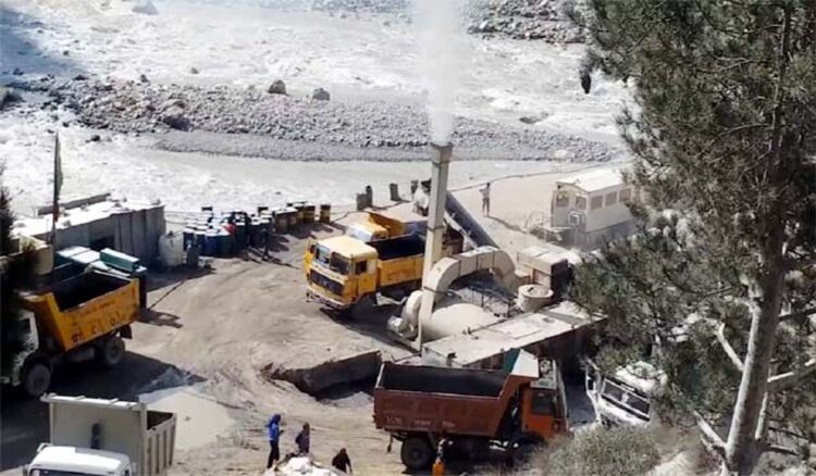 हिमाचल सरकार ने खनन स्थलों को भेजा अंतिम नोटिस,