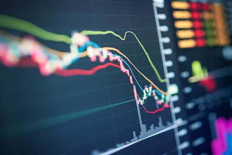 शुरुआती कारोबार में नए रिकॉर्ड स्तर पर पहुंचने के बाद Sensex और Nifty में आयी गिरावट