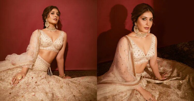 Raashi Khanna Photos: राशि खन्ना ने रिवीलिंग लहंगे में शेयर की ग्लैमरस फोटोज,