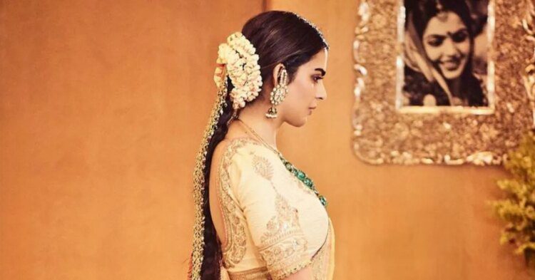 ईशा अंबानी का खास आउटफिट,