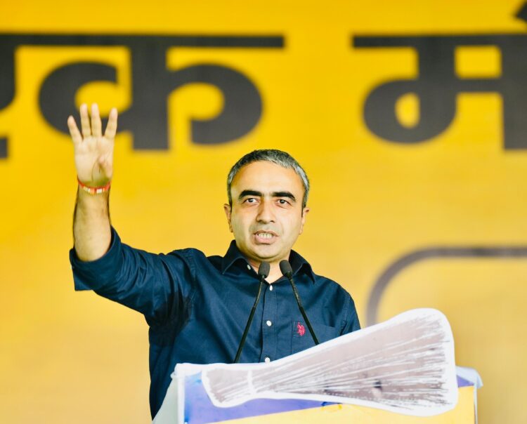 गरीबों के बच्चों की शिक्षा के प्रति बीजेपी का चेहरा बेनकाब हुआ: अनुराग ढांडा 1 गरीबों के बच्चों की शिक्षा के प्रति बीजेपी का चेहरा बेनकाब हुआ: अनुराग ढांडा