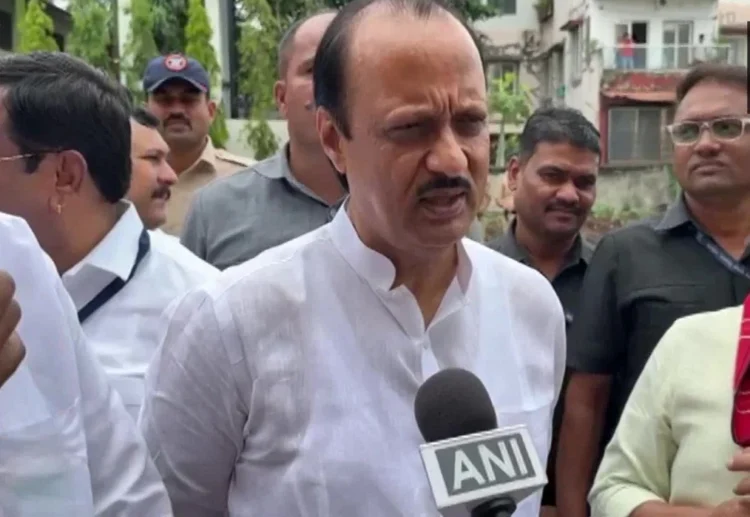 चुनाव से पहले अजित पवार की पार्टी से पलायन,