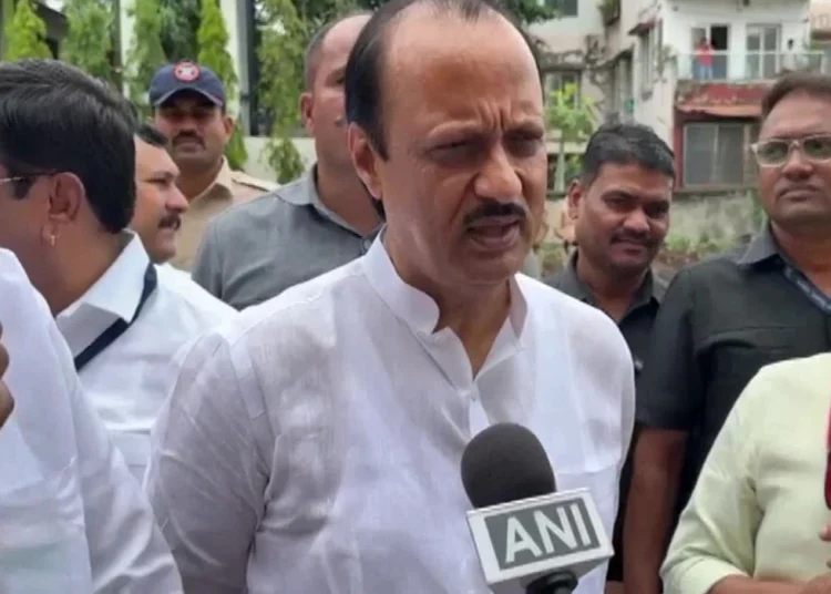 चुनाव से पहले अजित पवार की पार्टी से पलायन,