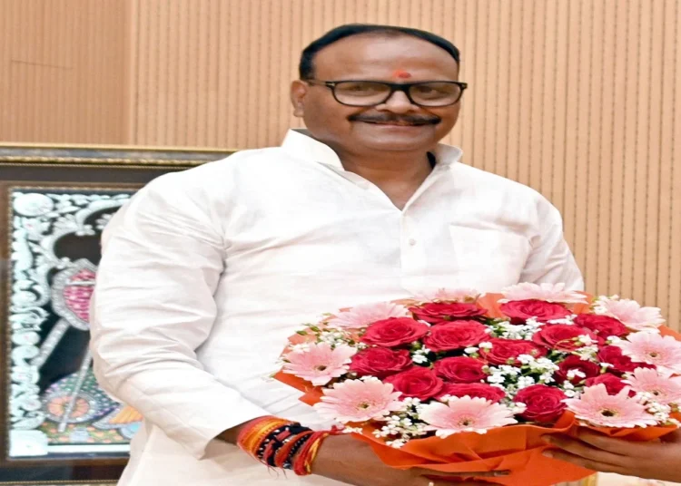 Unnao Accident के बाद घायलों से मिलने पहुंचे Brajesh Pathak,