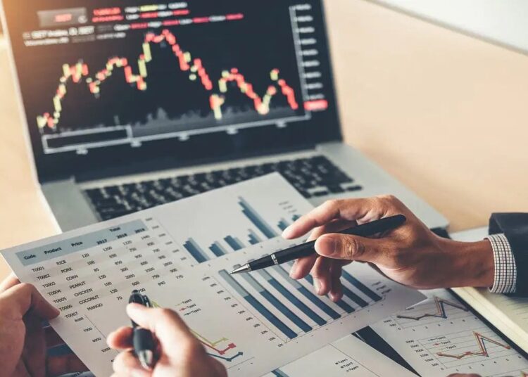 अब पहली तिमाही के नतीजे तय करेंगे बाजार की दिशा, Hindustan Zinc, Adani Green और फेडरल बैंक क्यों सुर्खियों में हैं?