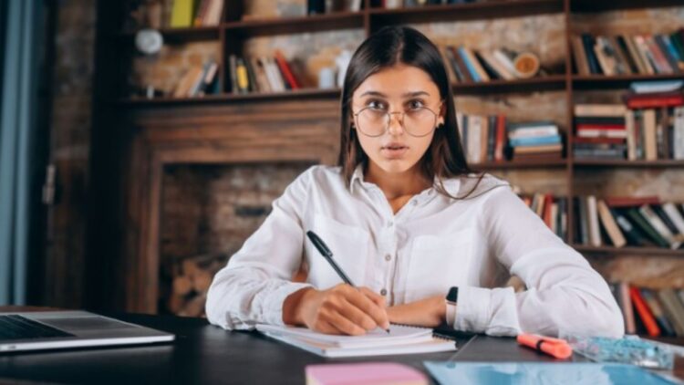 CLAT 2025 के लिए आज से रजिस्ट्रेशन शुरू, जानें कौन दे सकता है एग्जाम और कब होगी परीक्षा