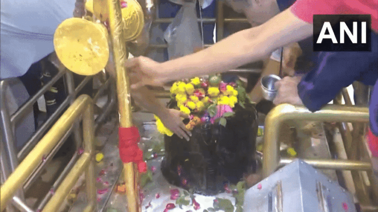 सावन का दूसरा सोमवार: बढ़ी कांवड़ियों की भीड़, पुलिस ने संभाला मोर्चा