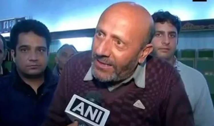 जेल में बंद कश्मीरी नेता इंजीनियर राशिद को बड़ी राहत, 1 जेल में बंद कश्मीरी नेता इंजीनियर राशिद को बड़ी राहत,