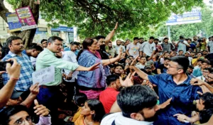 फ्रीबीज के चक्कर में सारे पैसे कर दिए खर्च, दिल्ली कोचिंग सेंटर में हुई मौत पर HC ने AAP सरकार और MCD सभी को खूब सुनाया