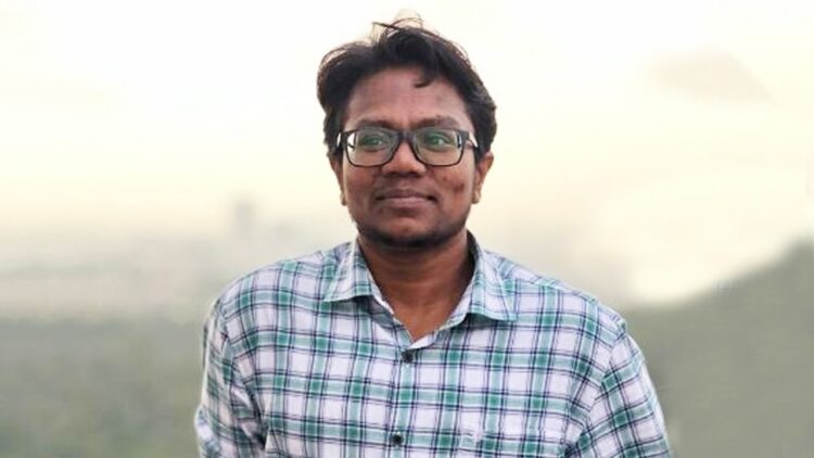 पहले इंजीनियर फिर IRS, कौन हैं अनुसुया जिन्हें लेडीज नहीं अब जेंट्स माना जाएगा