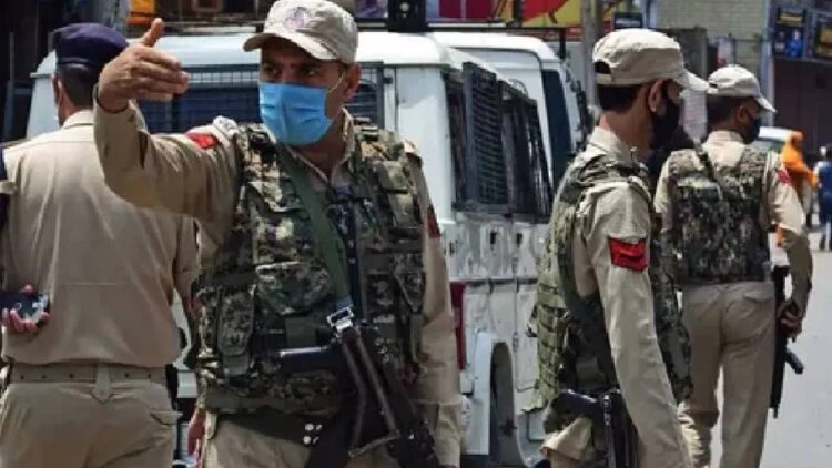 जम्मू कश्मीर के सोपोर इलाके में ब्लास्ट 1 जम्मू कश्मीर के सोपोर इलाके में ब्लास्ट