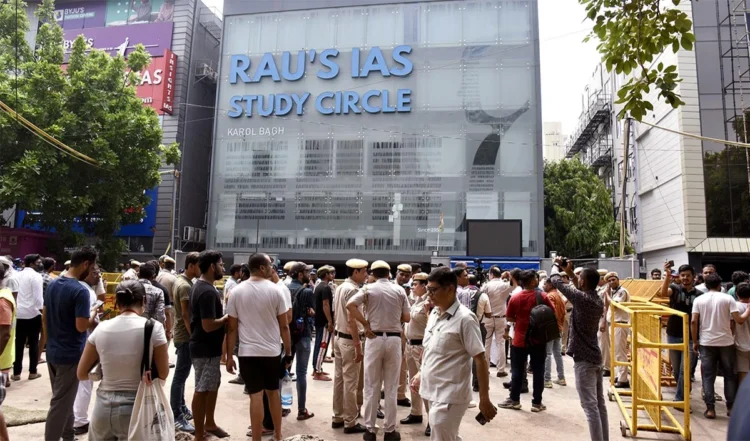 देश भर के कोचिंग सेंटरों की क्लास लगाने का समय आ गया है