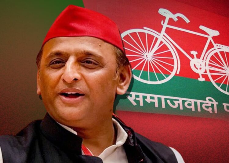 सियासी फॉर्मूला तैयार करने में सबसे आगे ‘इंजीनियर’ अखिलेश, 7 साल में कर दिए 5 प्रयोग;