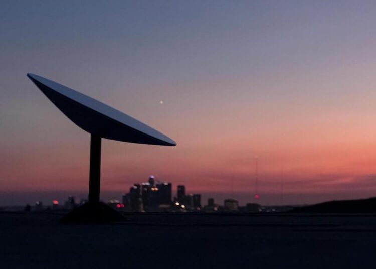 Starlink internet On Flights : फ्लाइट में मिलेगा हाईस्‍पीड इंटरनेट! Starlink की सर्विस अब 1000 विमानों में शुरू