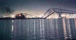 चीन के शांग्लूओ शहर में हाईवे पुल ढहने से 11 लोगों की मौत, 30 घायल