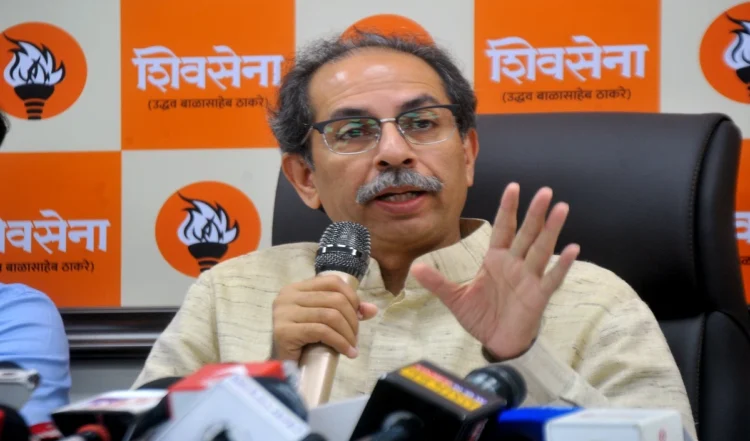 MVA के सत्ता में आने के बाद धारावी स्लम पुनर्विकास परियोजना के टेंडर को कर दिया जाएगा रद्द, 1 उद्धव ठाकरे