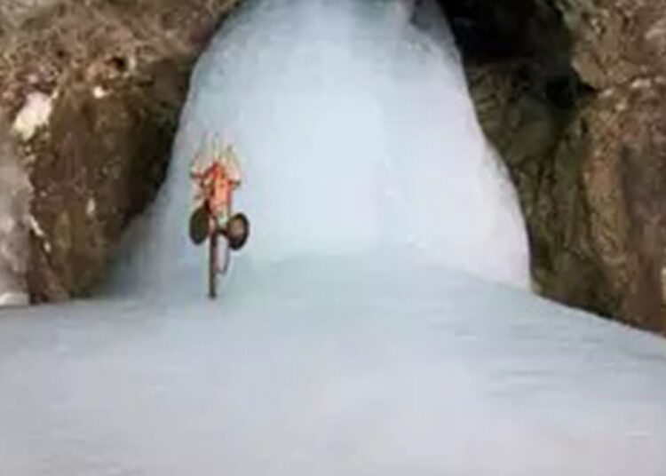 Amarnath Yatra 2024: जम्मू से 5,800 तीर्थयात्री अमरनाथ यात्रा के लिए रवाना