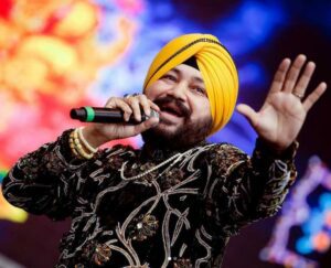 जब अमिताभ बच्चन को दलेर मेहंदी संग काम करने के लिए करना पड़ा 3 महीने इंतजार