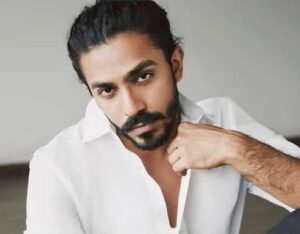 फिल्मी दुनिया में धमाल मचाने को तैयार ऐश्वर्य ठाकरे, नए डार्क हॉर्स के रूप में हो रहे चर्चित