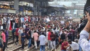 ठाणे के बदलापुर में भारी बवाल… इंग्लिश मीडियम स्कूल में सफाई कर्मी ने 2 बच्चियों के साथ की थी हरकत,